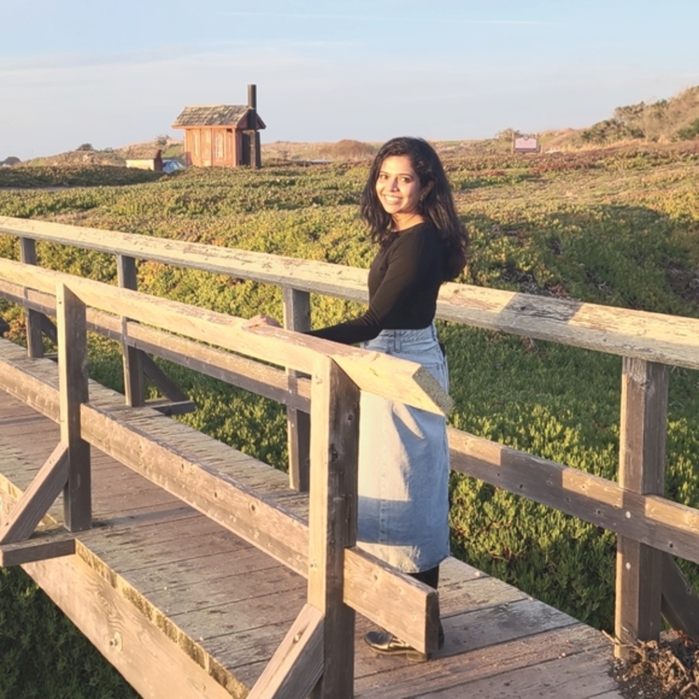 Meet your Posher, Dhivya